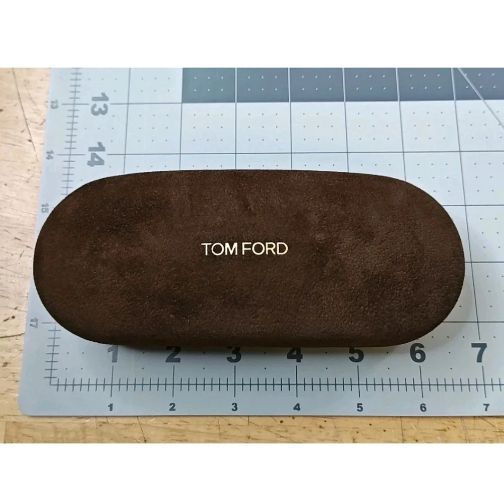 Tom Ford Sunglasses Eyeglass Brown Velvet Clam Shell Case Travel Vacation Preppy